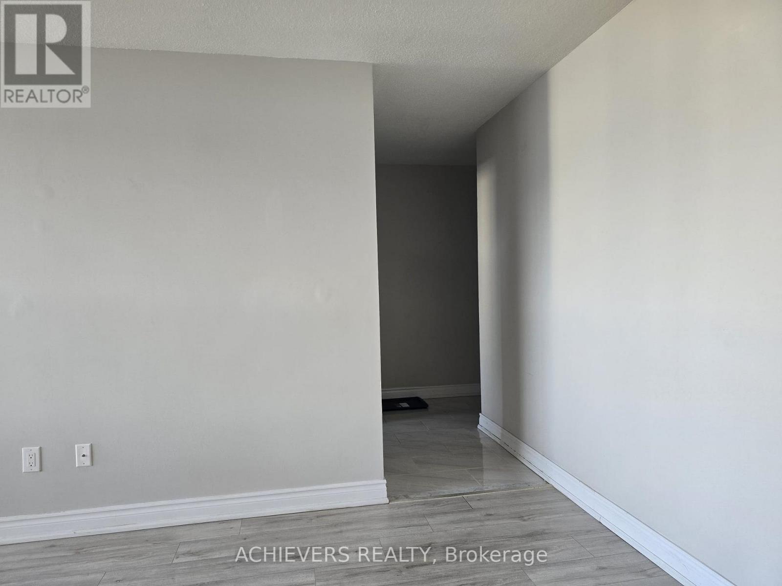 #1004 1455 LAWRENCE AVENUE W - 21