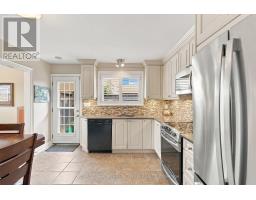 100 Lexington Avenue, Toronto, ON M9V2G8 Photo 11