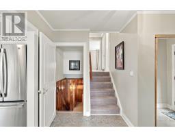 Laundry room - 100 Lexington Avenue, Toronto, ON M9V2G8 Photo 8