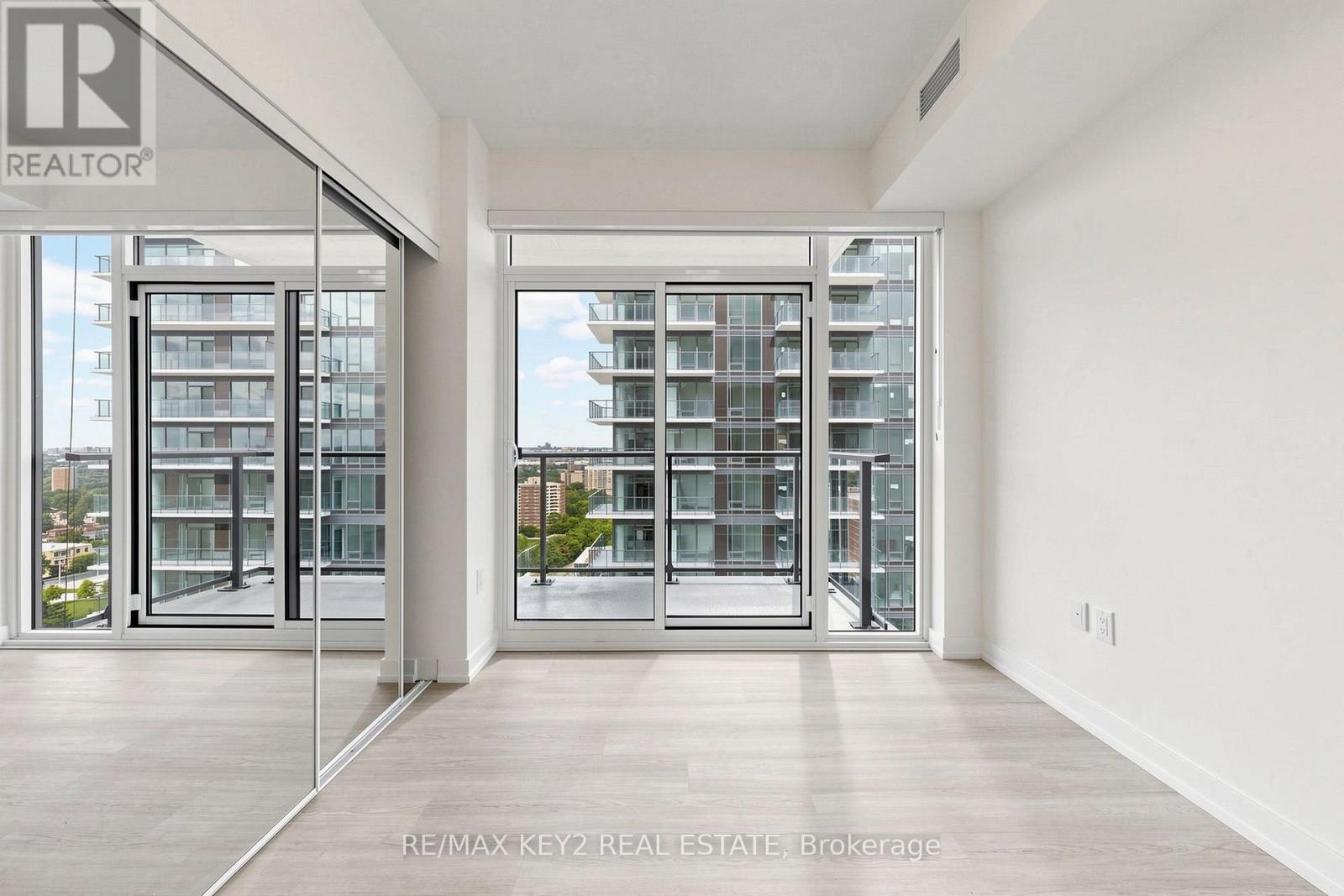 2104 - 4010 EGLINTON AVENUE W, Toronto (Humber Heights) — photo 10