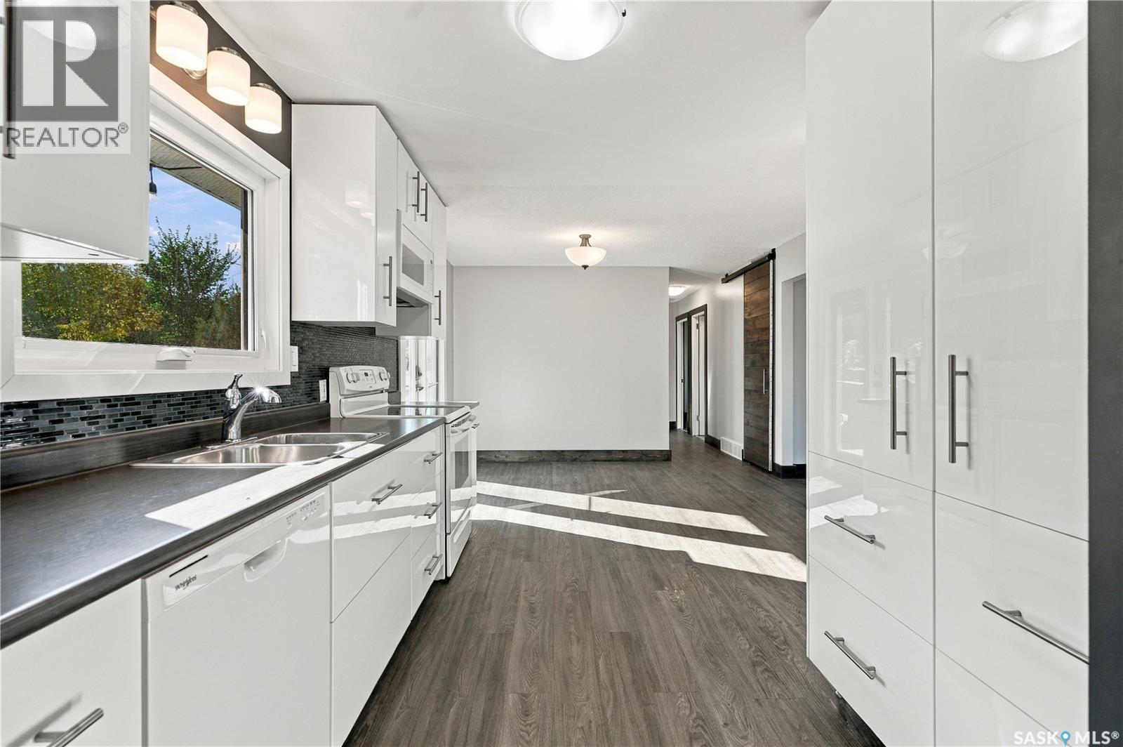 326 Vancouver AVENUE N, Saskatoon — photo 10