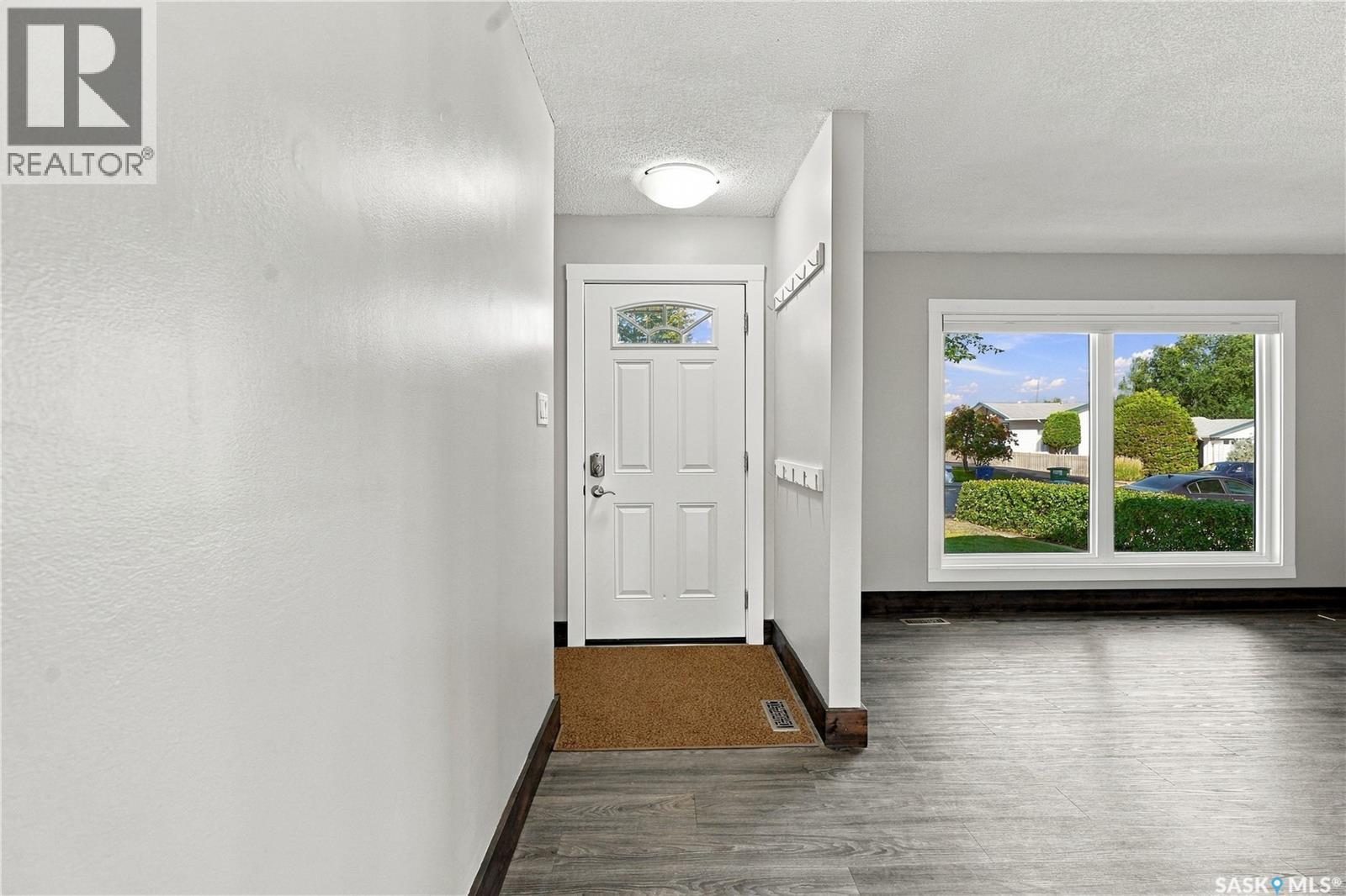 326 Vancouver AVENUE N, Saskatoon — photo 3