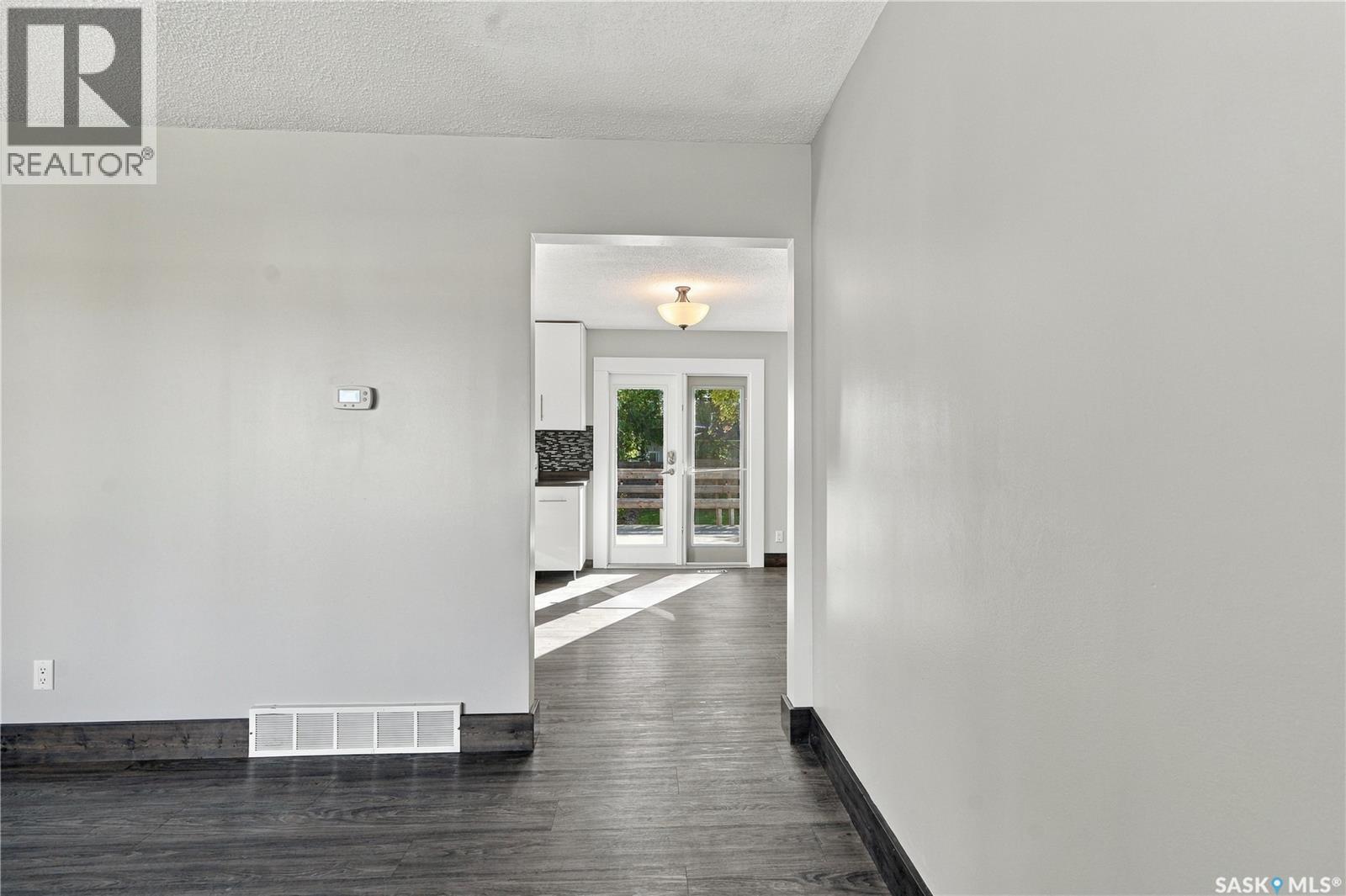 326 Vancouver AVENUE N, Saskatoon — photo 8