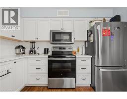 Primary Bedroom - 15 Green Valley Drive Unit# 1, Kitchener, ON N2P1K7 Photo 9