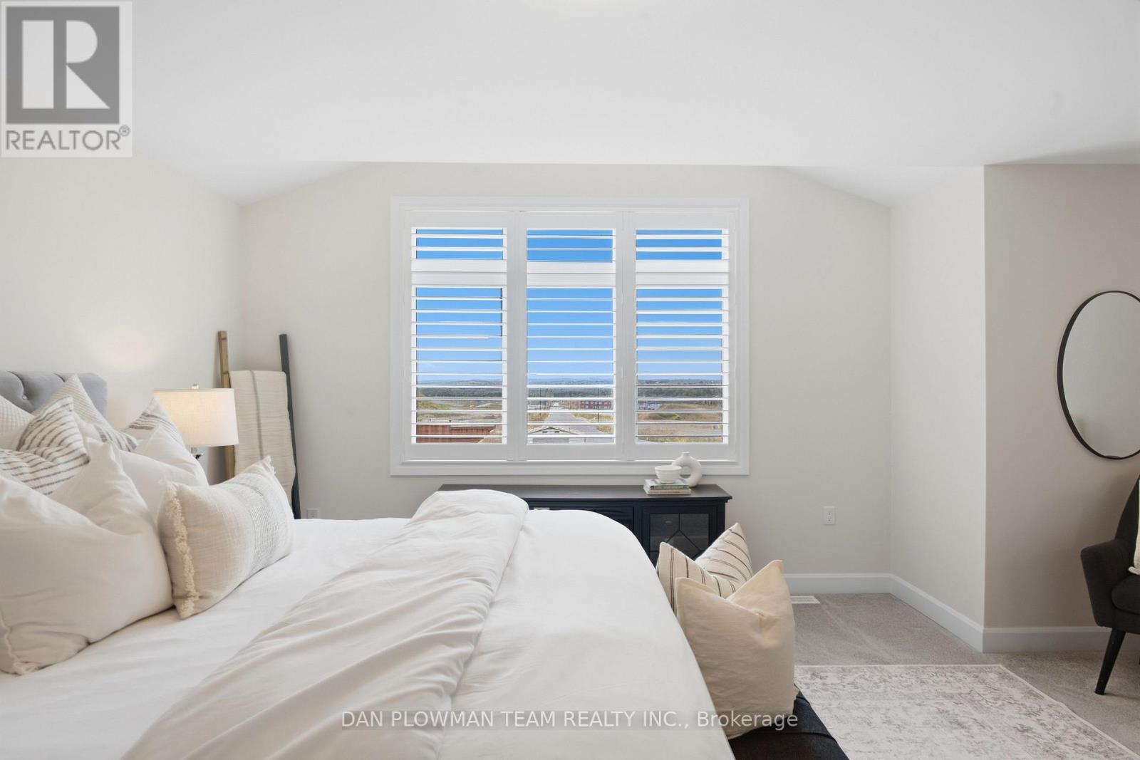 713 LATIMER WAY - Image 26