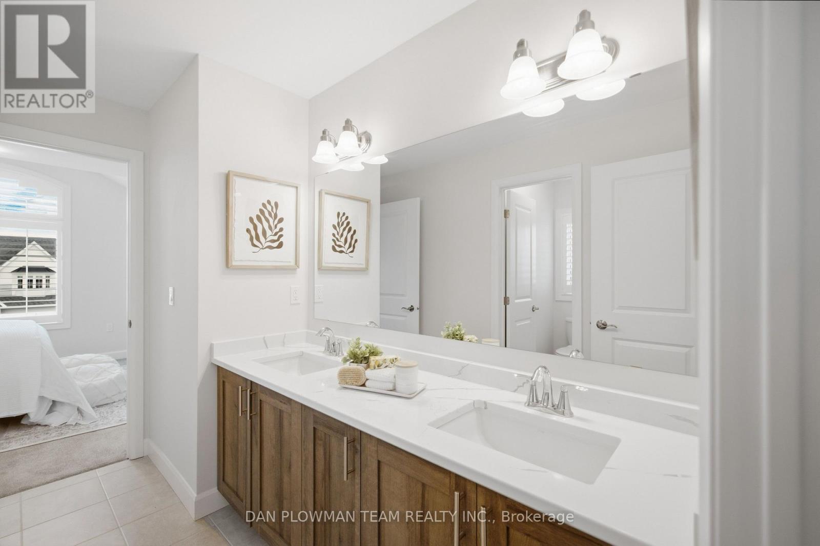 713 LATIMER WAY - 38