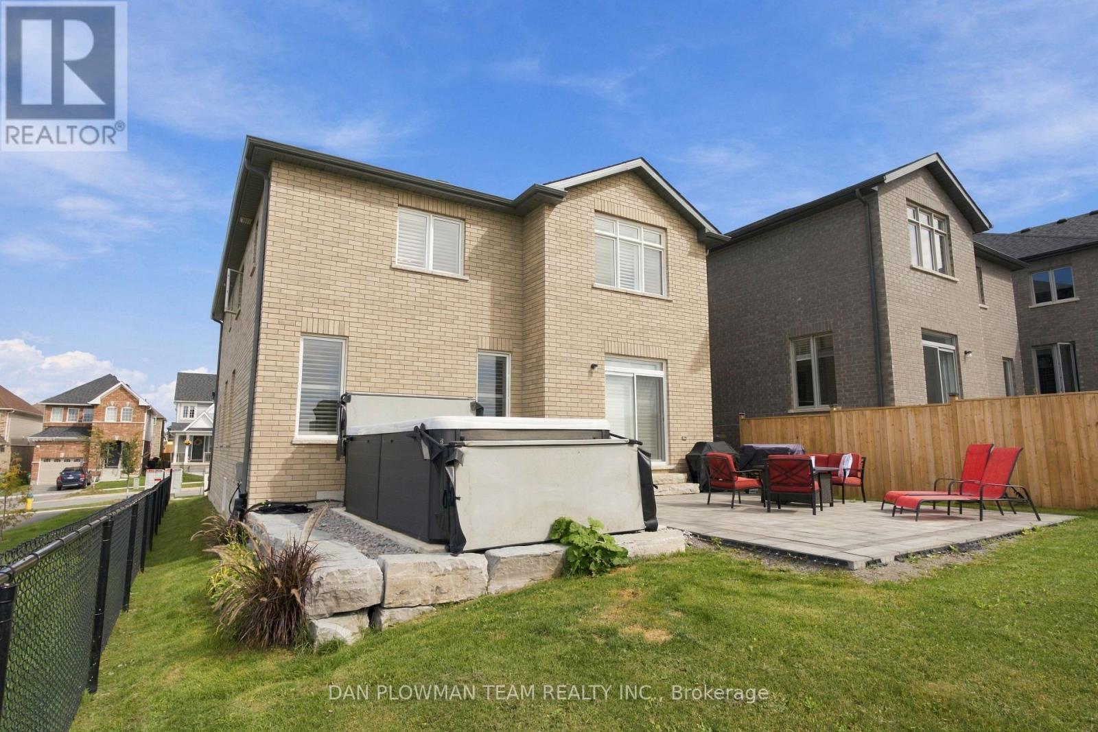 713 LATIMER WAY - 41