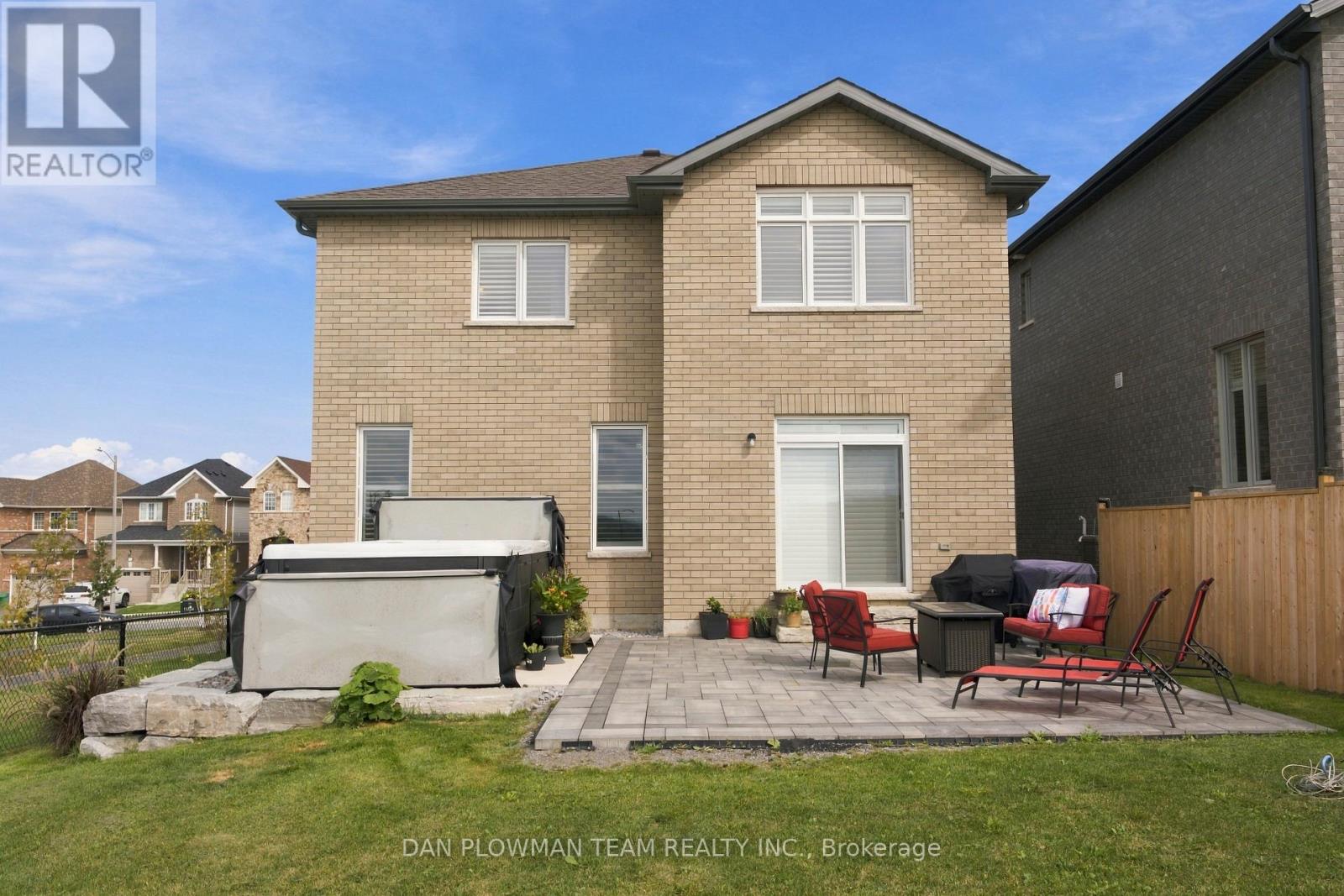 713 LATIMER WAY - 42