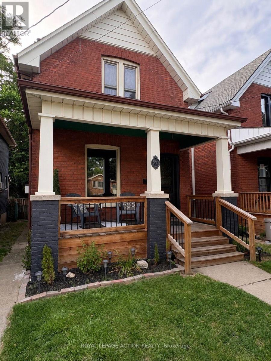 20 WELLS AVENUE, Brantford — photo 2