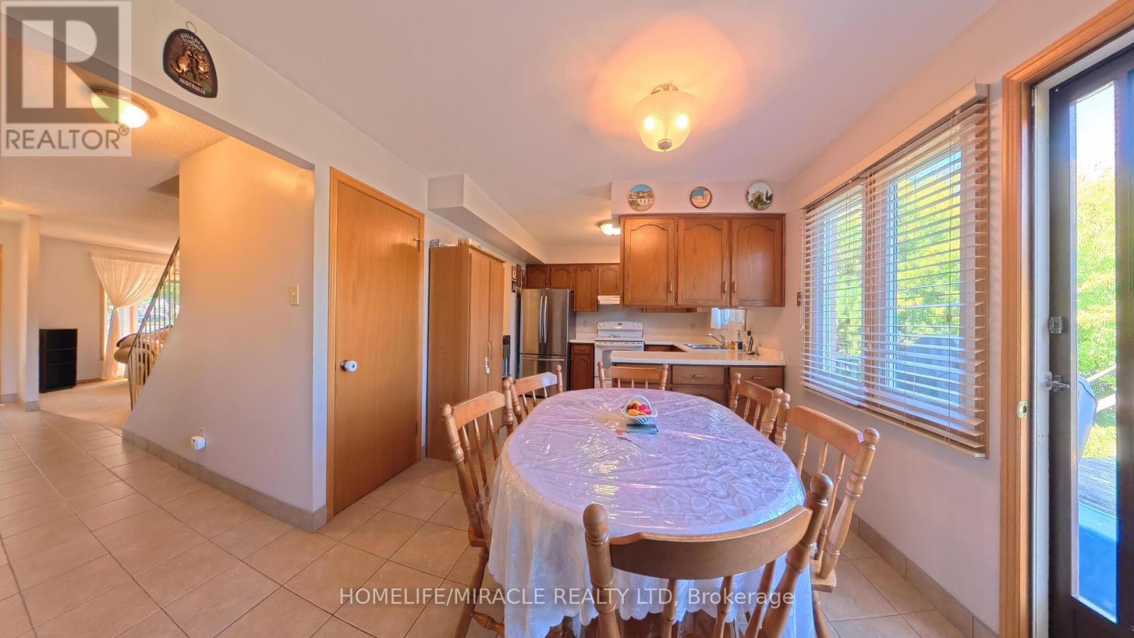 56 SCENIC WOOD CRESCENT - 10