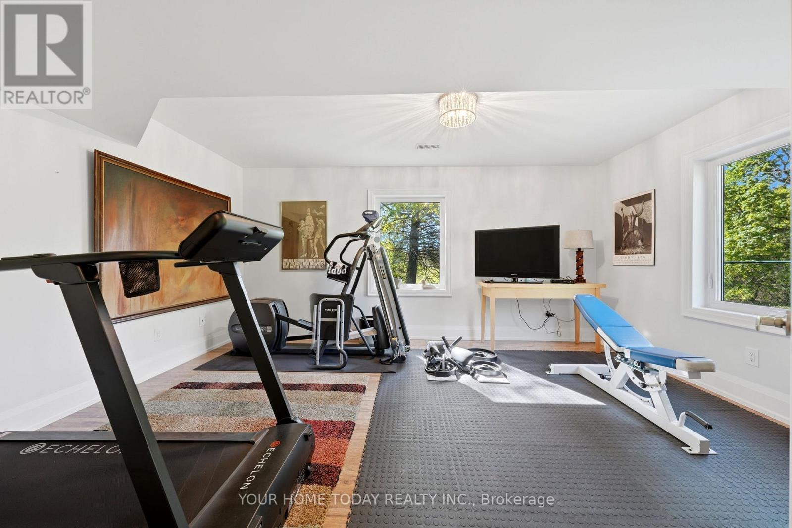 5214 TENTH LINE - Image 32
