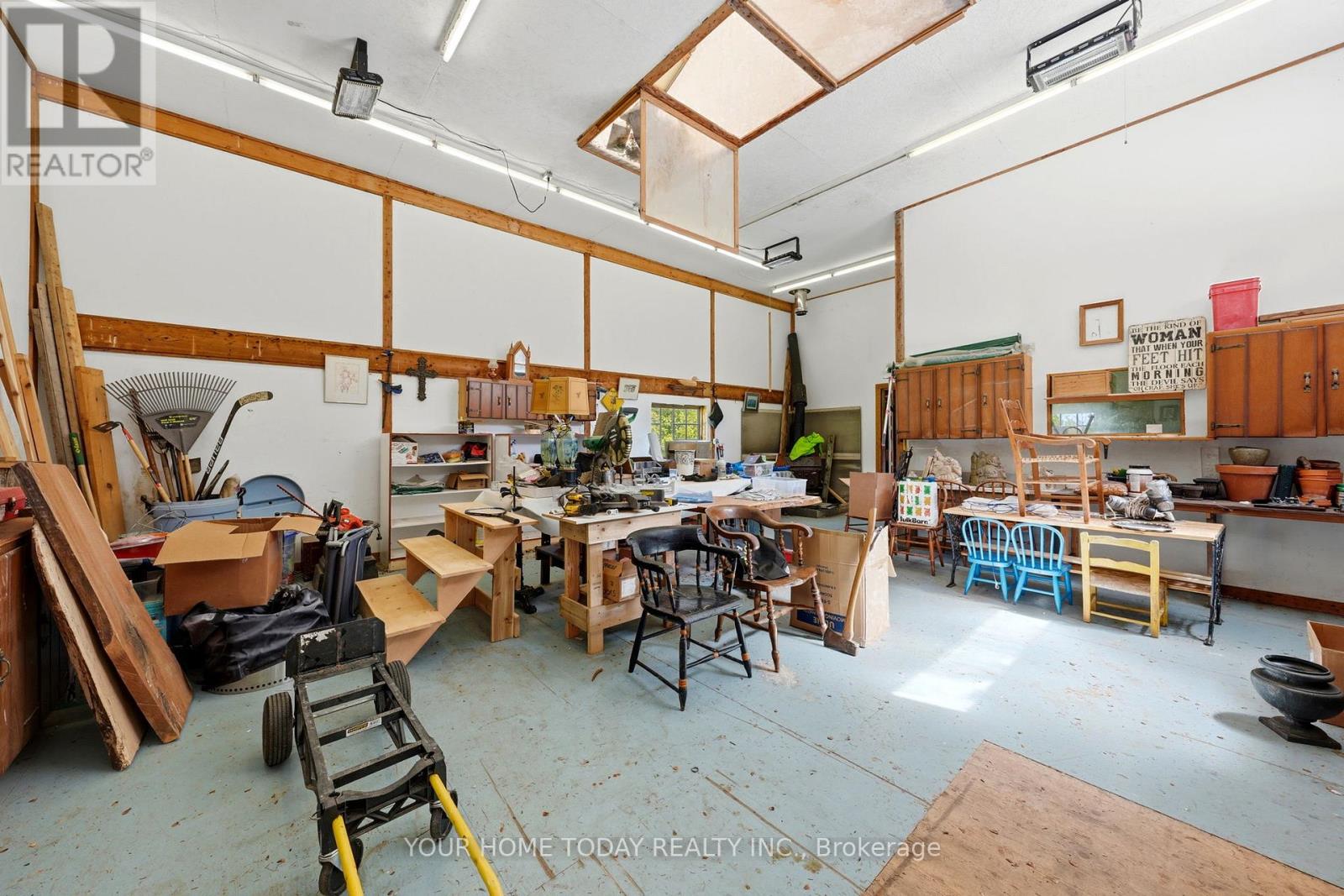 5214 TENTH LINE - Image 44
