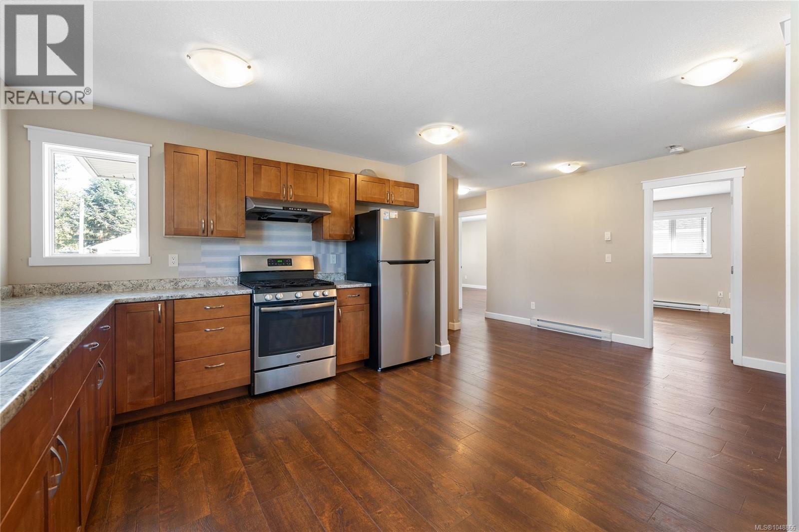 611 Sandy Crt - Image 3
