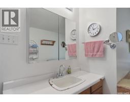 1003 6th Street E, Saskatoon, SK S7H1E1 Photo 30