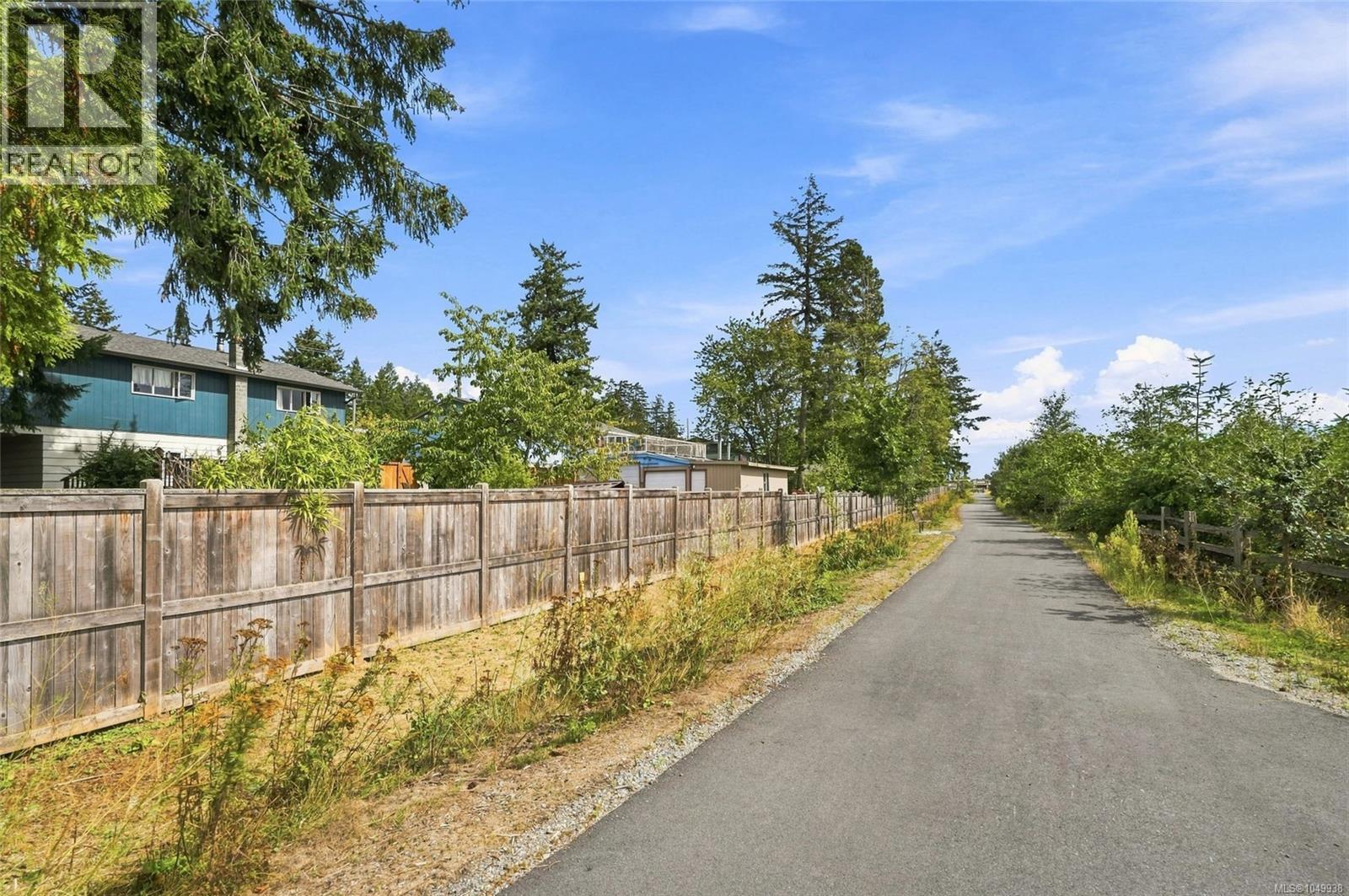 2247 Rosstown Rd - Image 4
