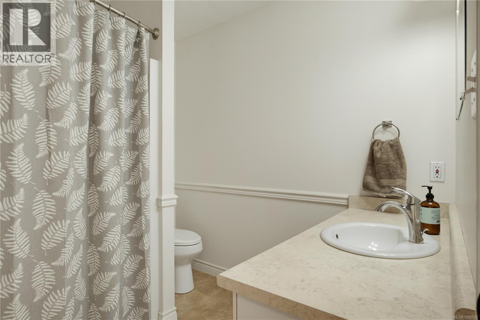 836 Glengarry Cres - Image 33
