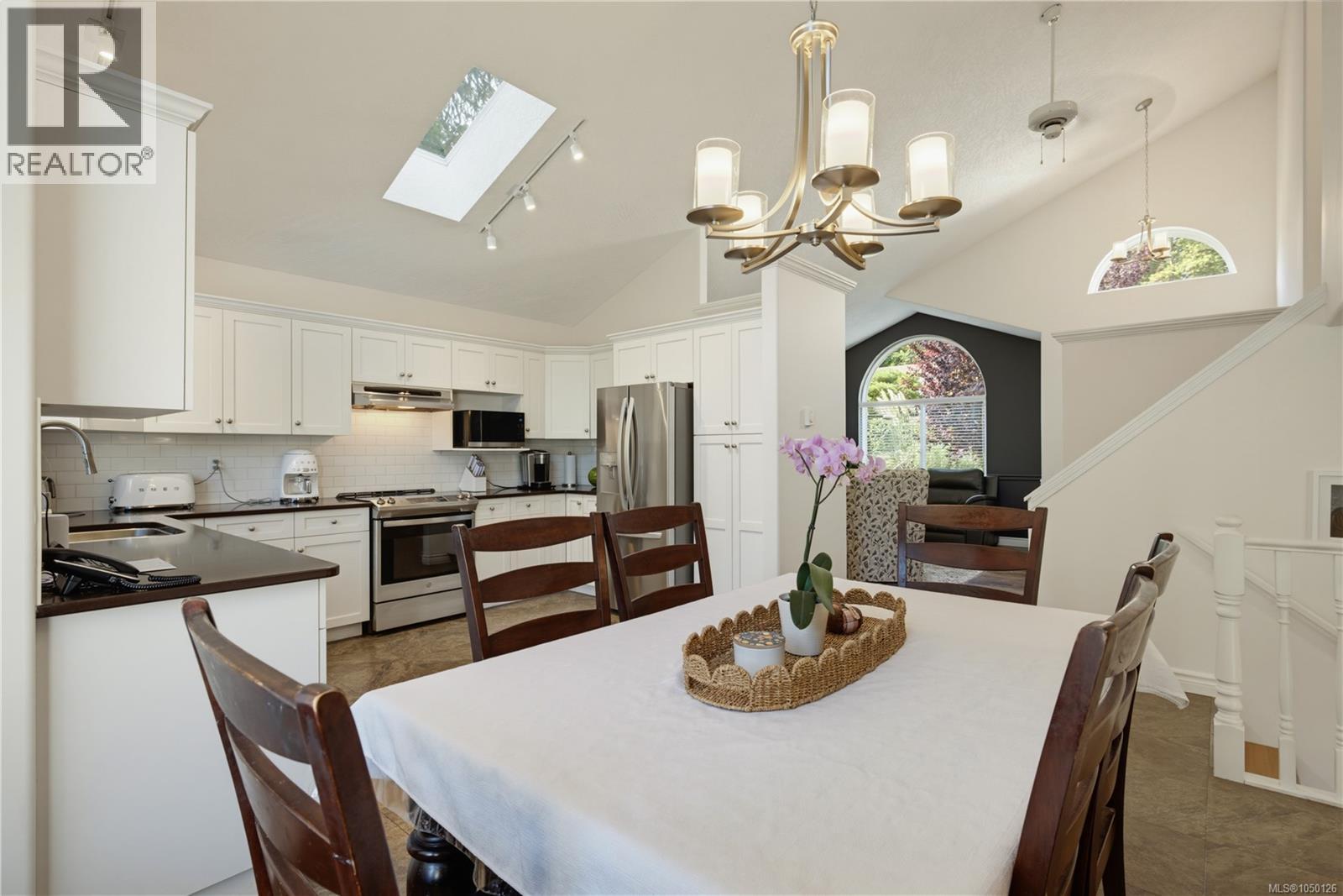 836 Glengarry Cres - 14