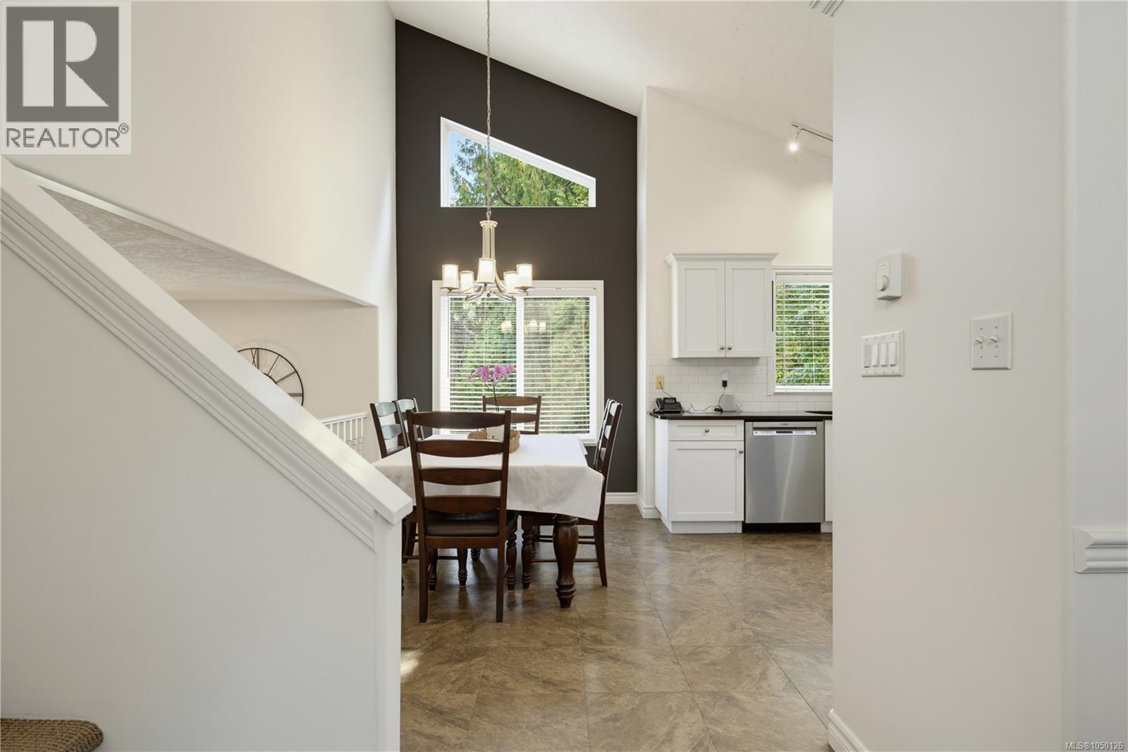 836 Glengarry Cres - 4