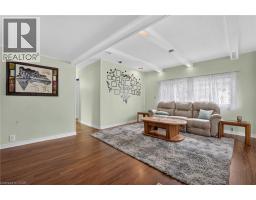 Kitchen - 4588 Martha Lane, Beamsville, ON L0R1B1 Photo 6