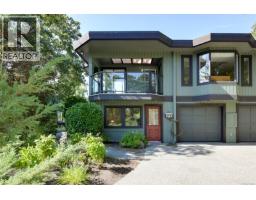 Bathroom - 1682 Charlton Rd, Saanich, BC V9E2C9 Photo 9