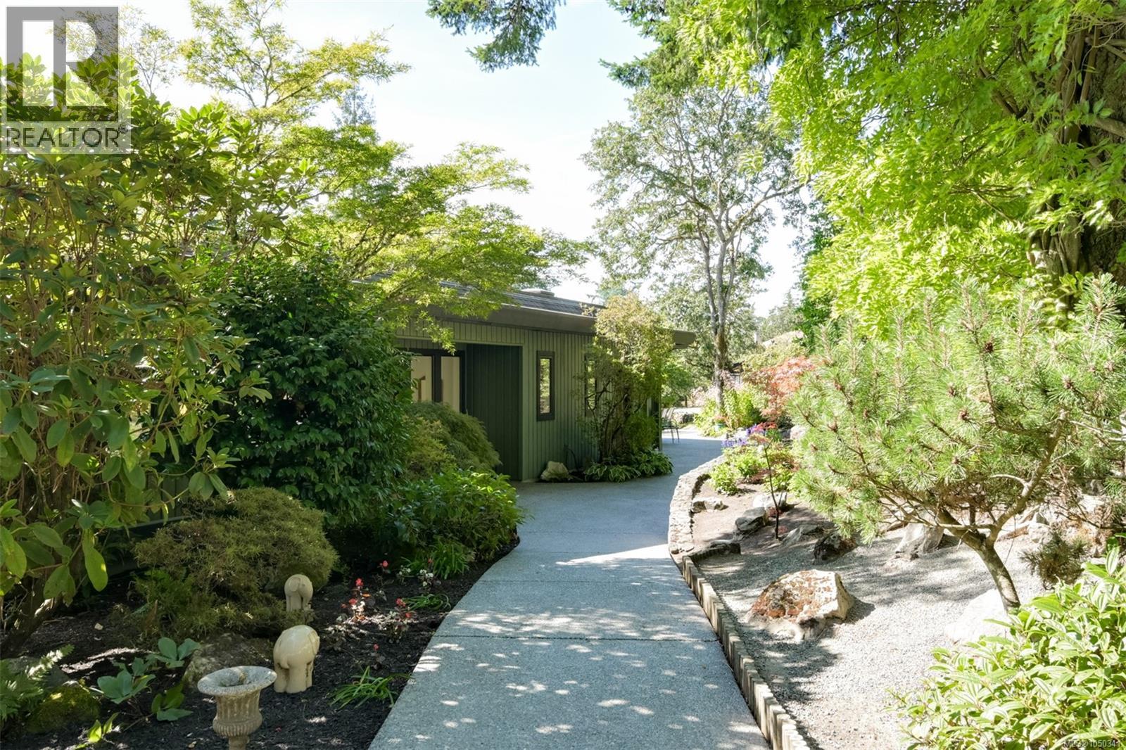 1682 Charlton Rd - 13