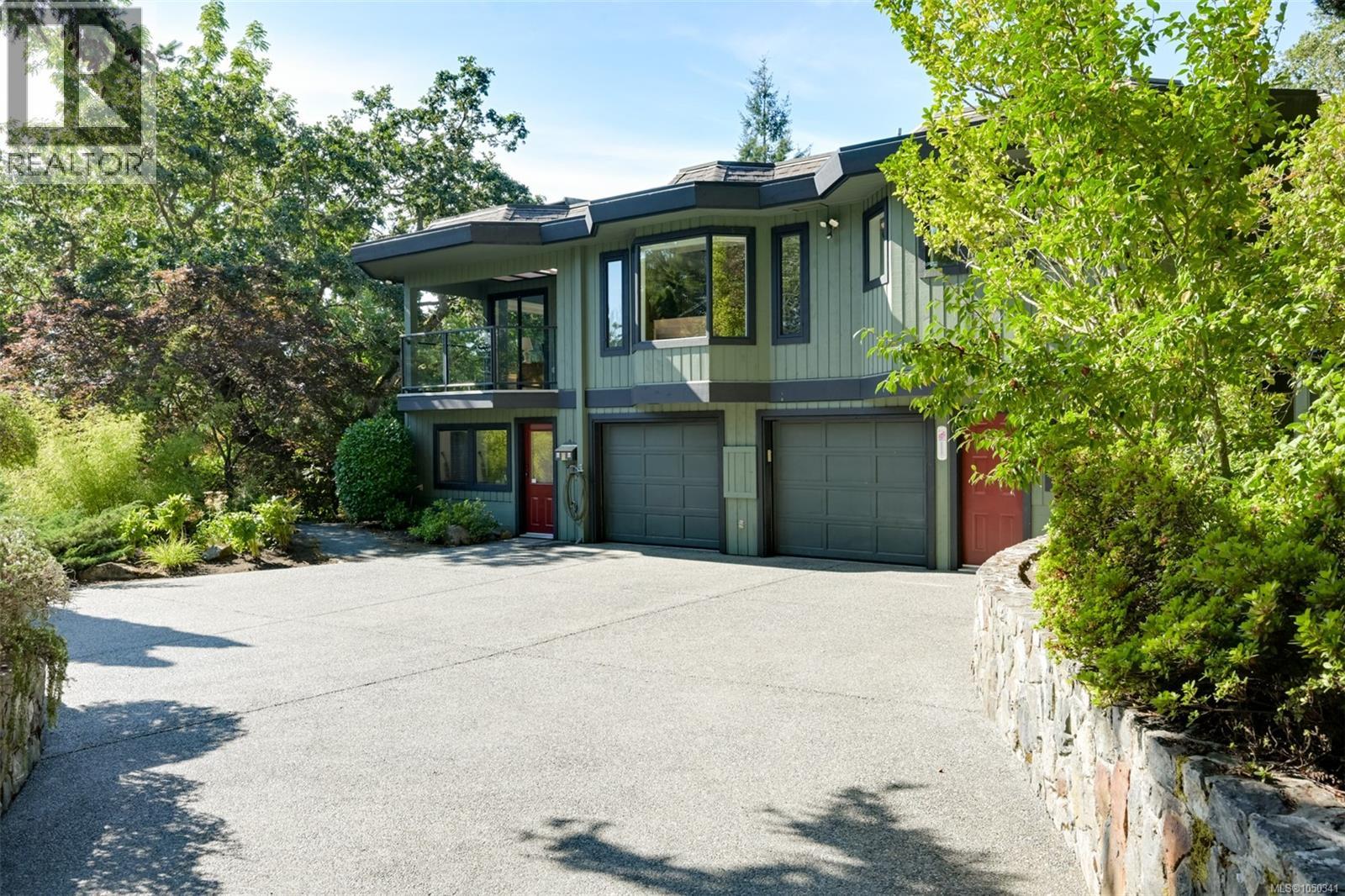  1682 Charlton Road, Saanich