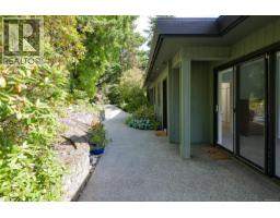 Entrance - 1682 Charlton Rd, Saanich, BC V9E2C9 Photo 14