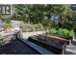 1682 Charlton Rd, Saanich, BC V9E2C9 Photo 87