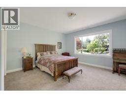 1682 Charlton Rd, Saanich, BC V9E2C9 Photo 62