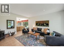 1682 Charlton Rd, Saanich, BC V9E2C9 Photo 65