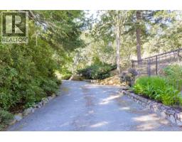 1682 Charlton Rd, Saanich, BC V9E2C9 Photo 76