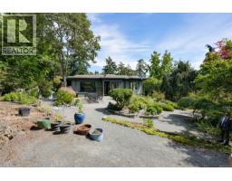 1682 Charlton Rd, Saanich, BC V9E2C9 Photo 91
