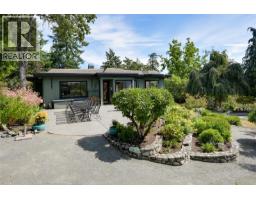1682 Charlton Rd, Saanich, BC V9E2C9 Photo 92