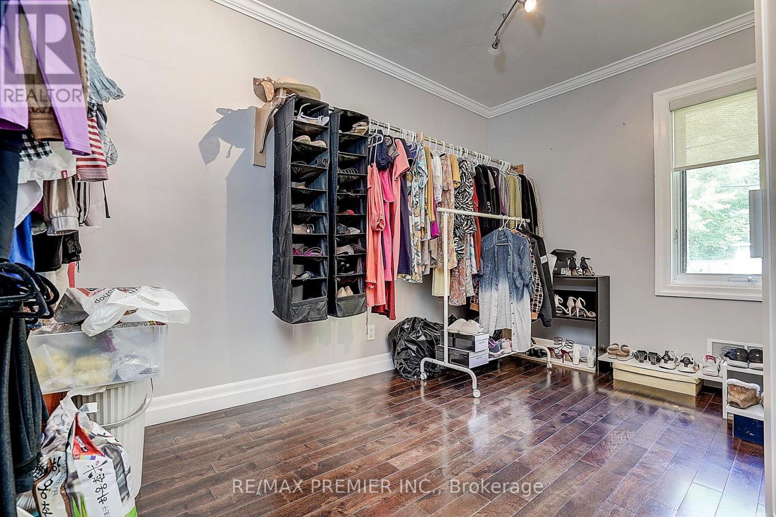 445 SELSEY DRIVE - Image 42