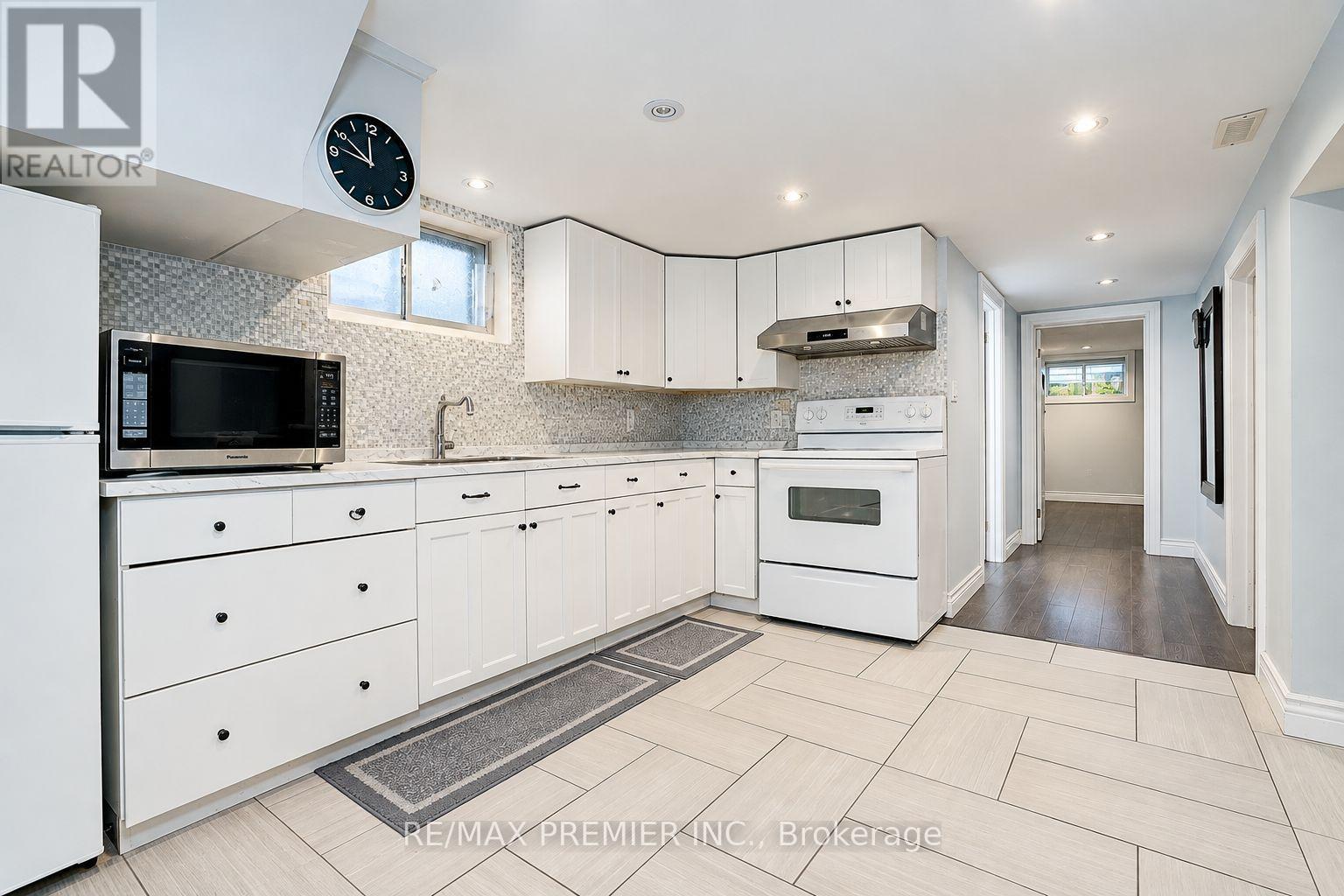 445 SELSEY DRIVE - Image 43