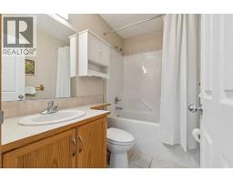 223 Rocky Ridge Close Nw, Calgary, AB T3G4X2 Photo 20