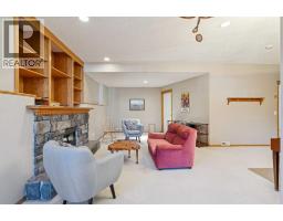 223 Rocky Ridge Close Nw, Calgary, AB T3G4X2 Photo 23