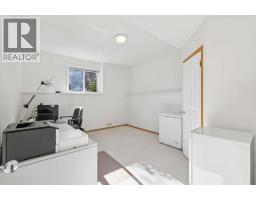 223 Rocky Ridge Close Nw, Calgary, AB T3G4X2 Photo 30