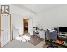 223 Rocky Ridge Close Nw, Calgary, AB T3G4X2 Photo 31