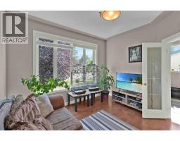 5pc Bathroom - 4641 81 Street Nw, Calgary, AB T3B2P5 Photo 8