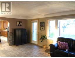 4578 Talbot Trail, Chatham Kent, ON N0P2A0 Photo 8