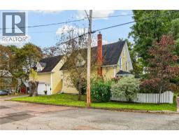 69 Rockland Drive, photo 2