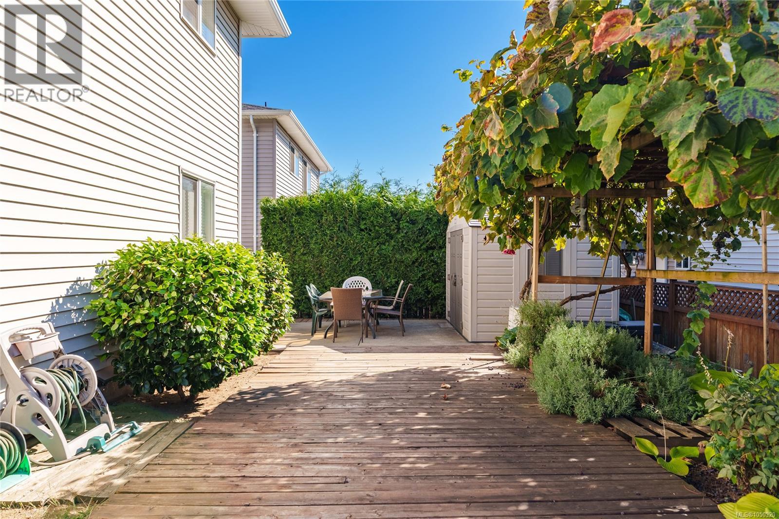 611 Sandy Crt - 61