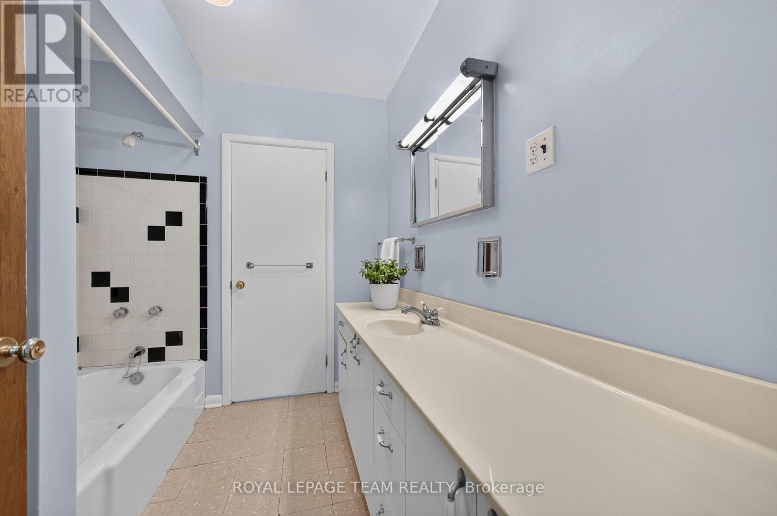 234 NAISMITH DRIVE - 29