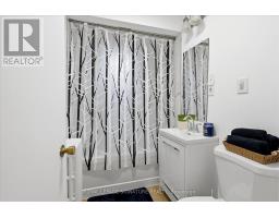 2479 Queen Street E, Toronto, ON M4E1H8 Photo 17
