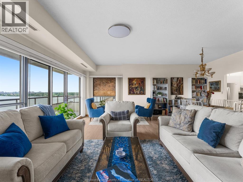 #905 5151 RIVERSIDE DRIVE East - 11