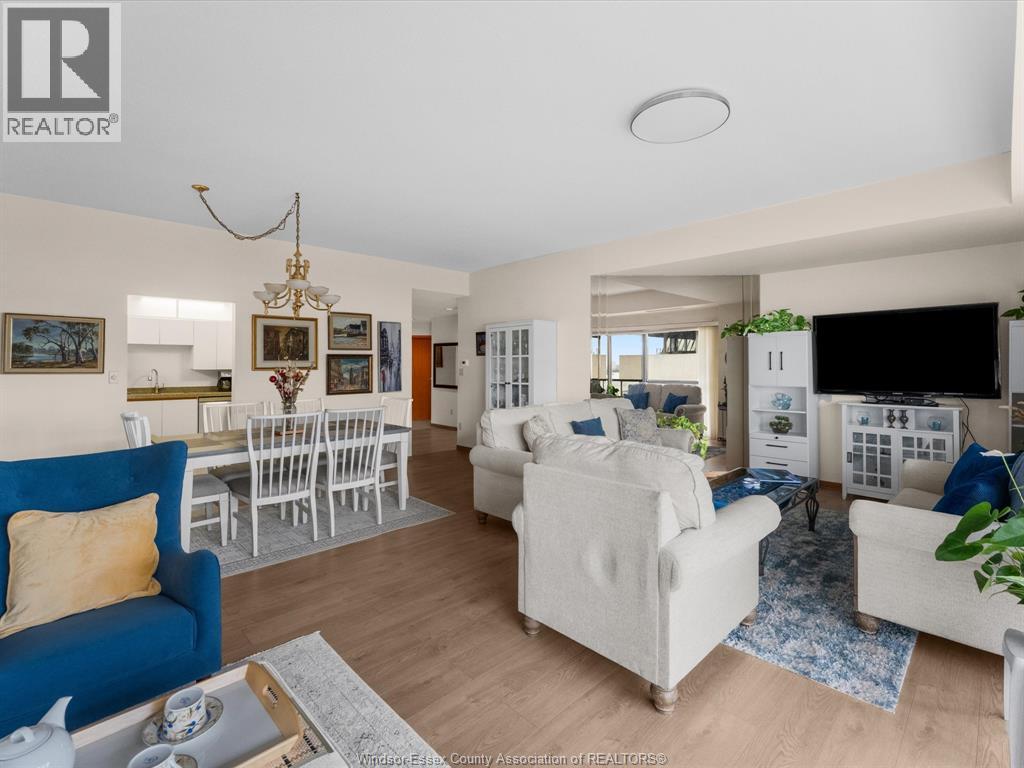 #905 5151 RIVERSIDE DRIVE East - 12