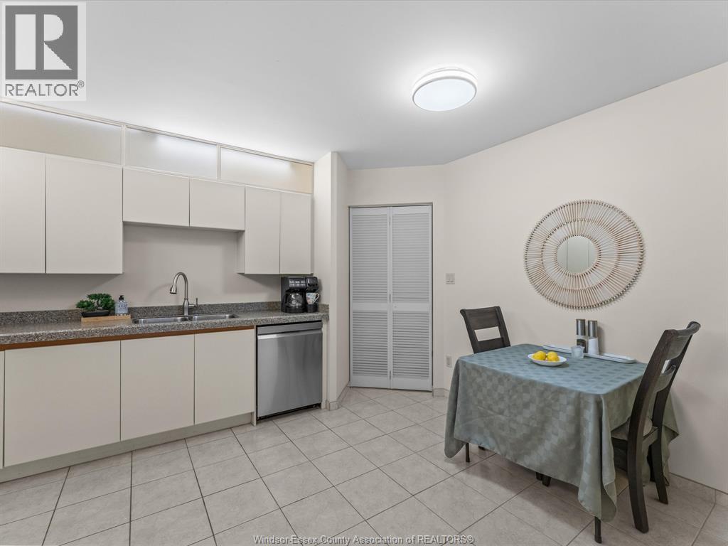 #905 5151 RIVERSIDE DRIVE East - 17