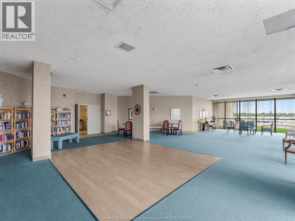 #905 5151 RIVERSIDE DRIVE East - 35