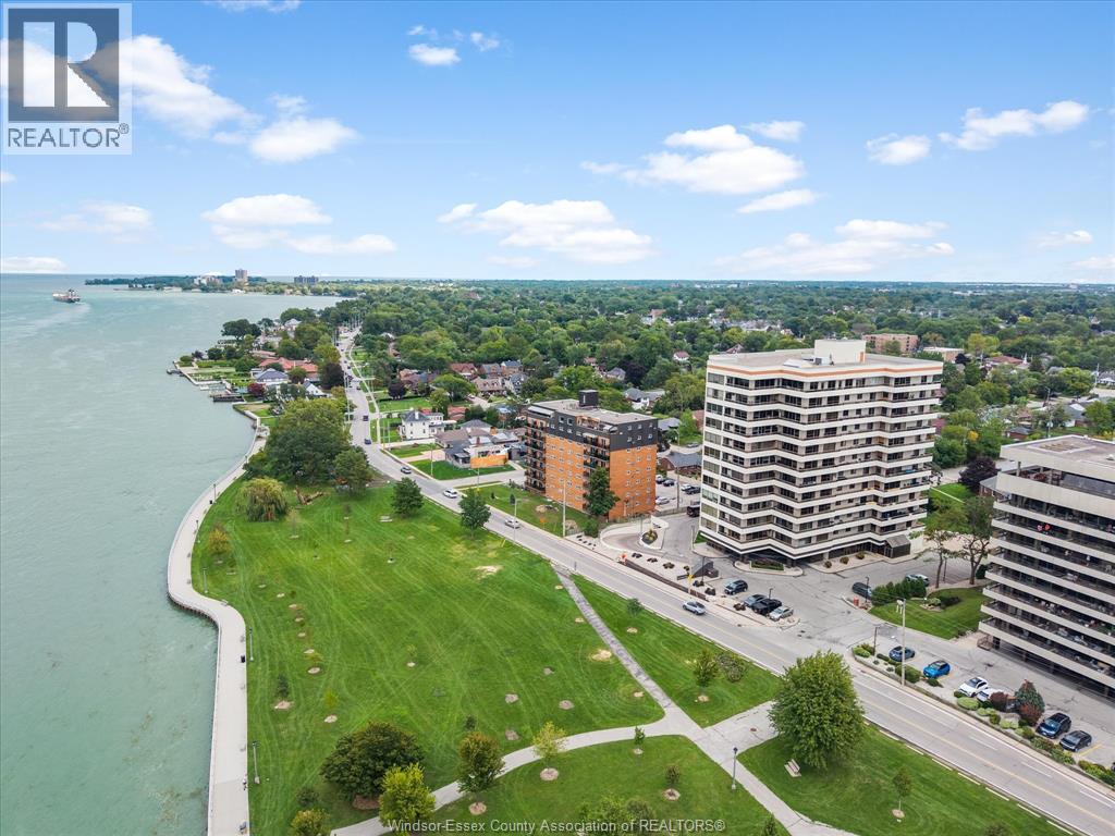 #905 5151 RIVERSIDE DRIVE East - 42
